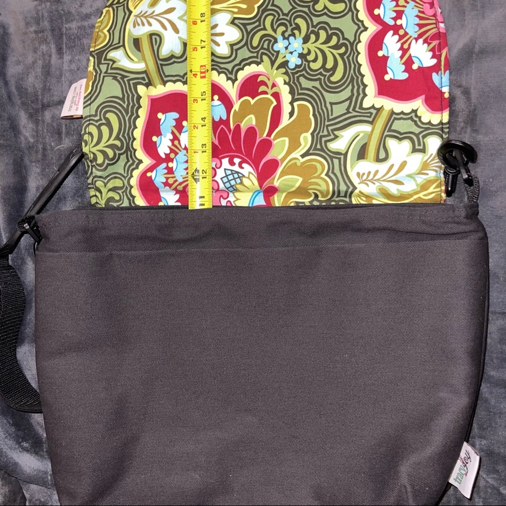 Tracy Joy Camera Bag Multicolored Pattern - image 8